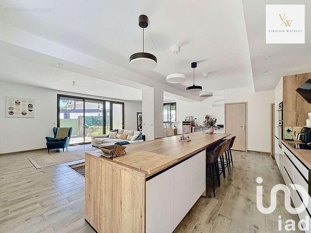 Photo 6 - Maison à SAINT-CLEMENT-DE-RIVIERE