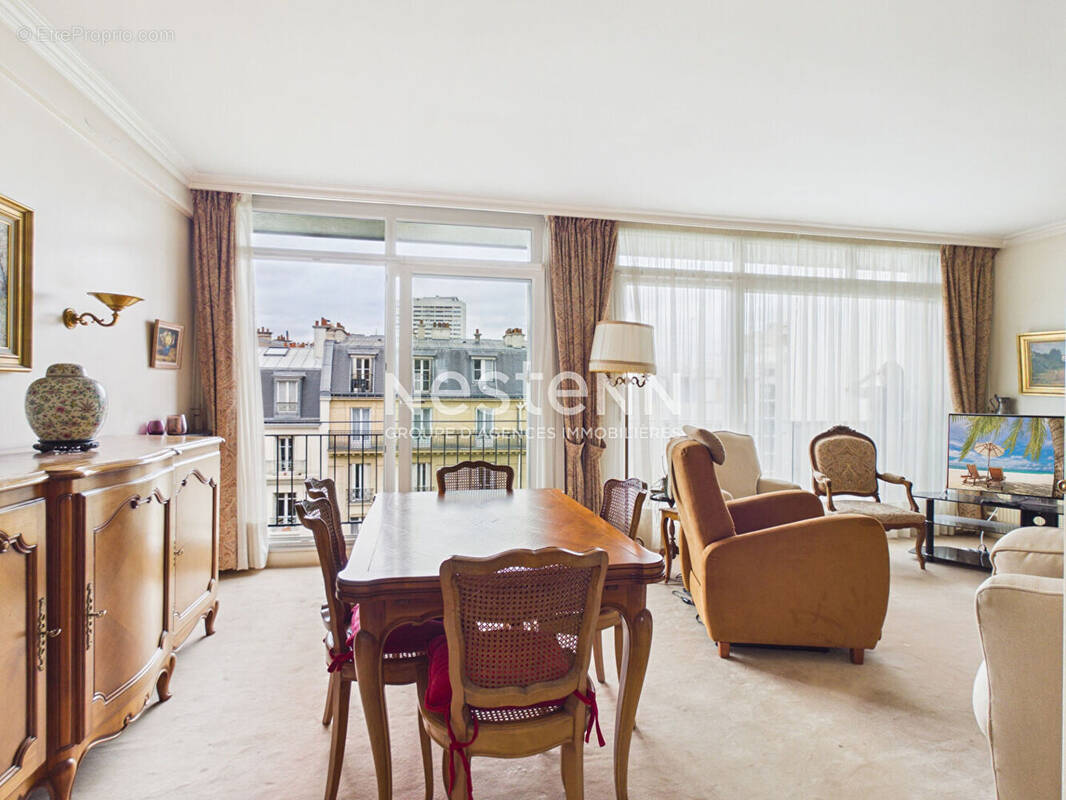Appartement à PARIS-19E