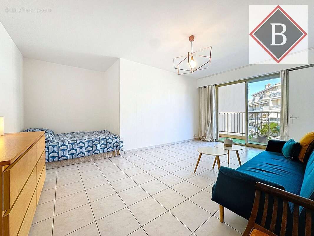 Appartement à LE CANNET