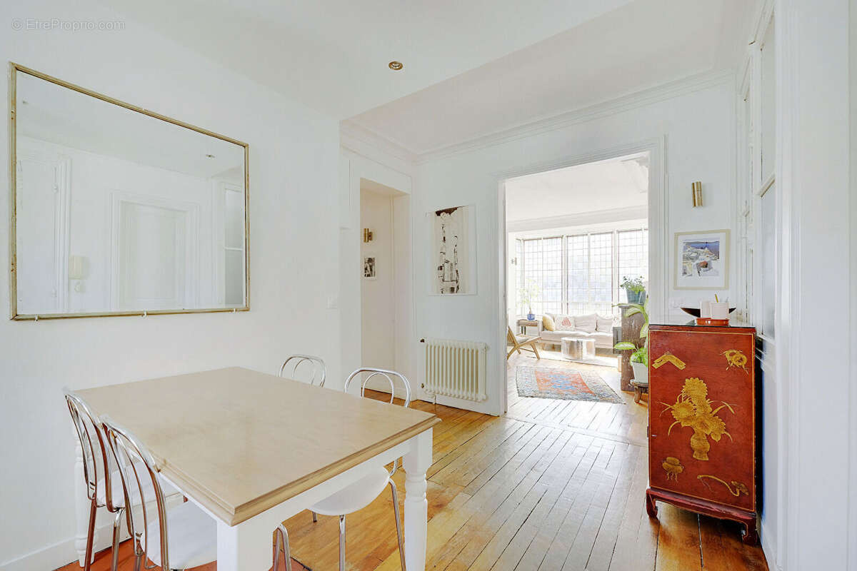 Appartement à PARIS-10E