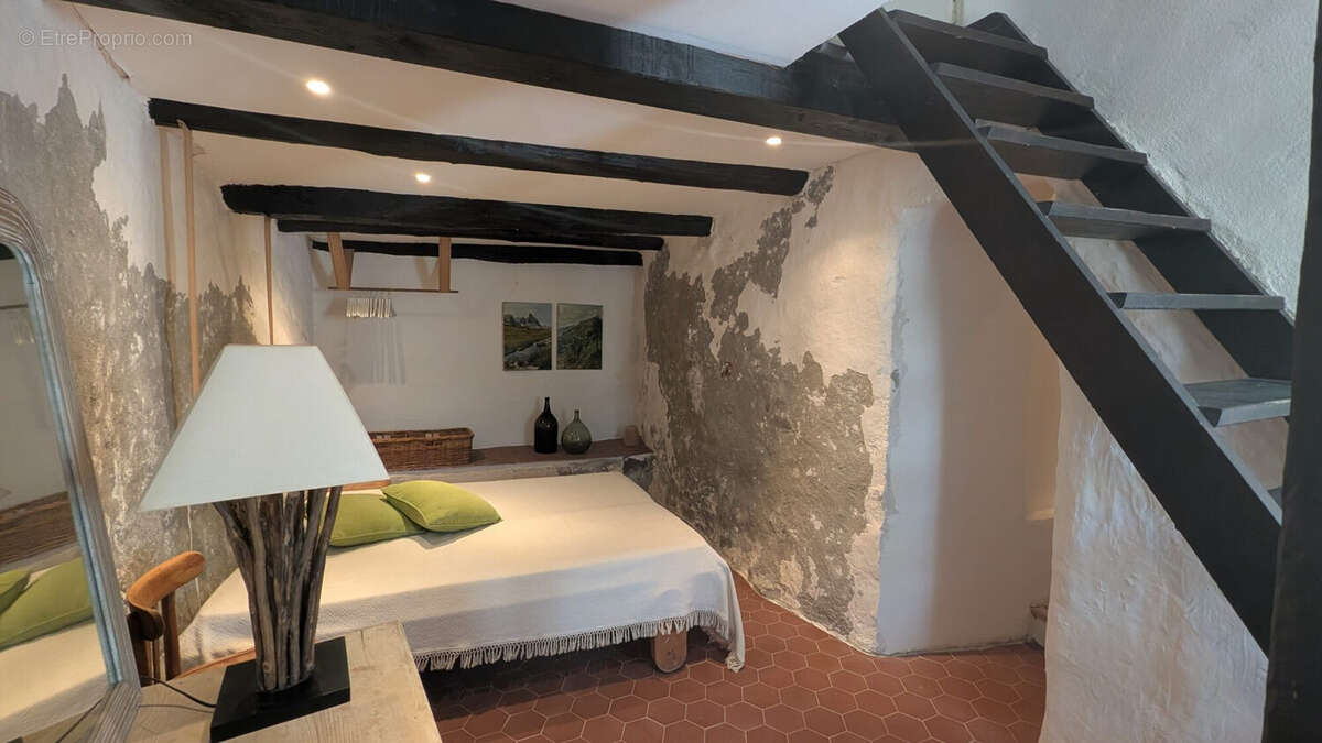 Maison à GONFARON