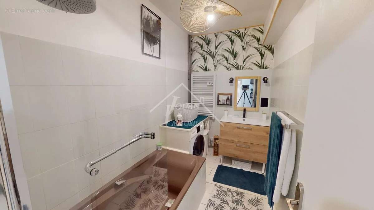 Maison à THENEUILLE