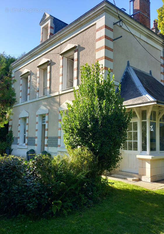 Maison à MONTRICHARD