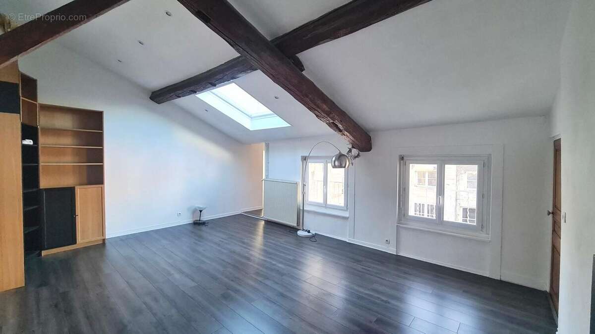 Appartement à SAINT-ETIENNE