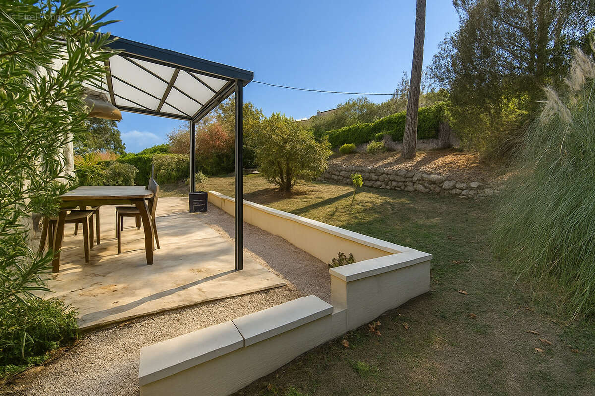 Maison à PEYMEINADE