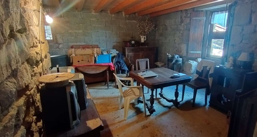 Maison à LE CHEYLARD