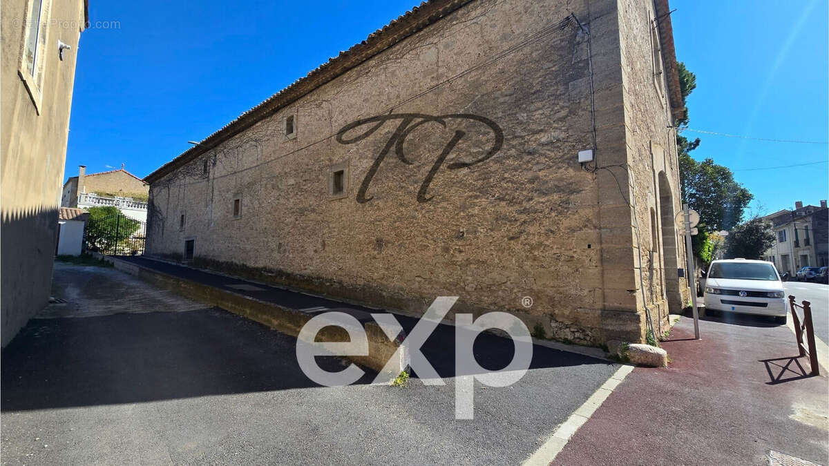 Maison à NISSAN-LEZ-ENSERUNE