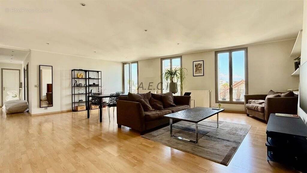 Appartement à BOIS-COLOMBES