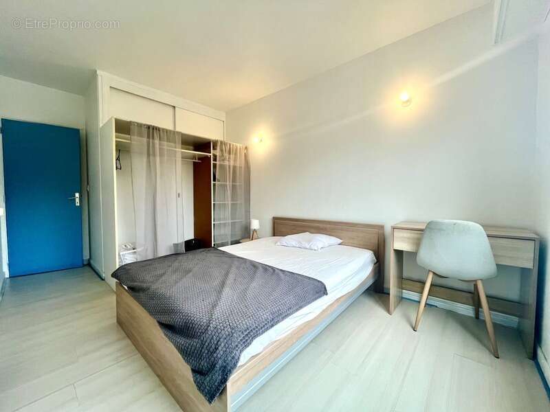 Dpt Finistère (29), à vendre QUIMPER Ouest - appartement rénové meublé T5 en collocation de 96 m² habitable - deux loggias -Cave - photo 7