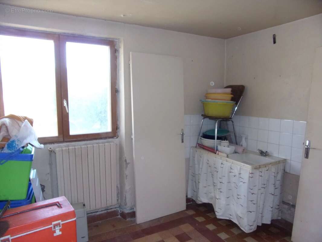 Appartement à AVERMES
