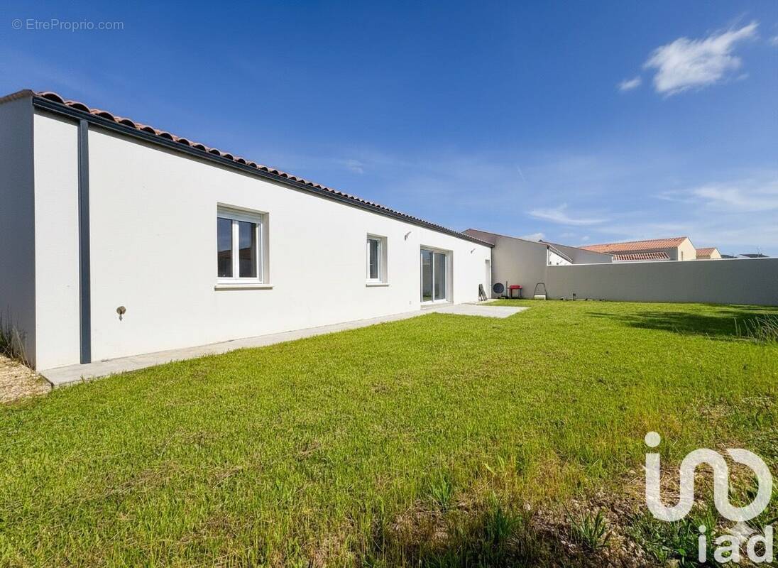 Photo 1 - Maison à ECHILLAIS