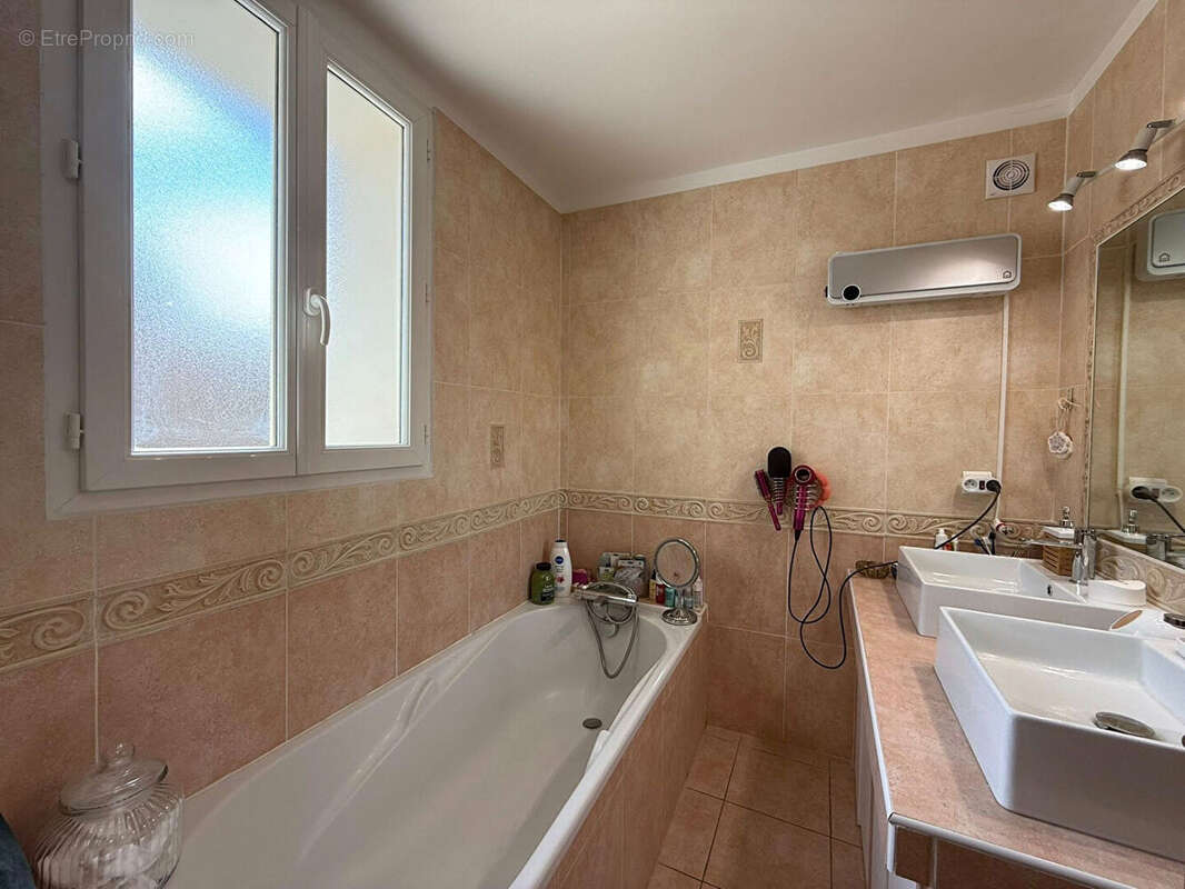 Maison à MARGUERITTES