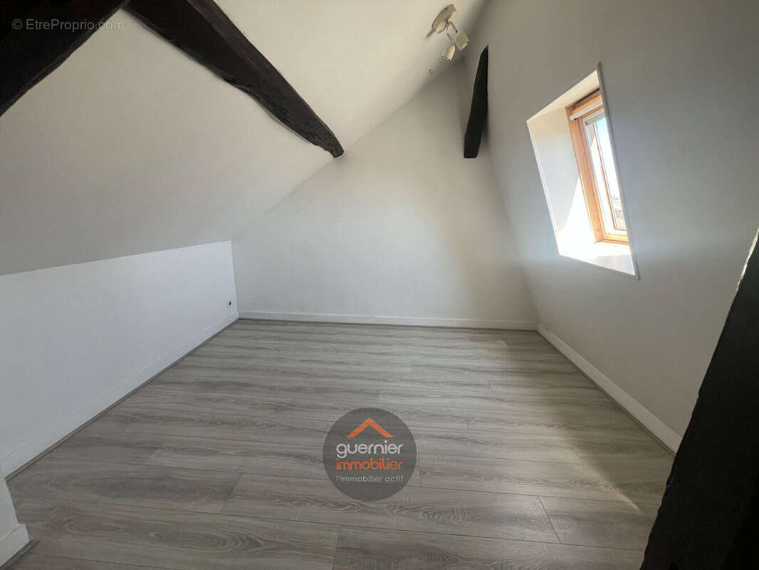 Duplex  t4 - prox vieux marche - photo 10