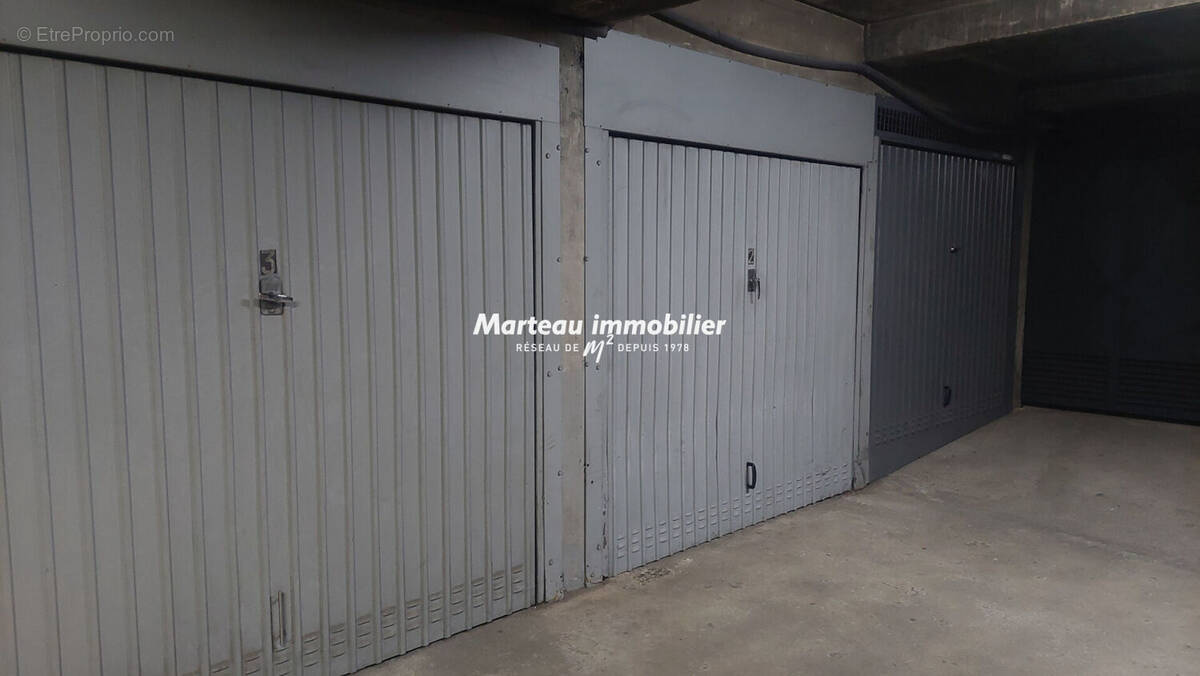 Parking à LE MANS