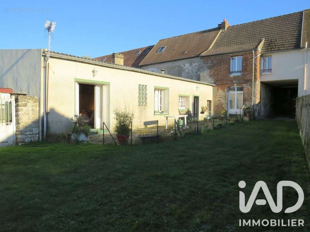 Maison 137 m² à Monneville  - photo 4