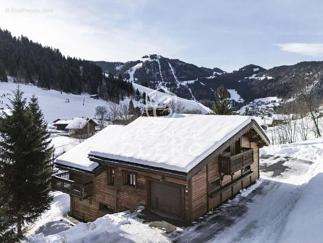 Maison à LA CLUSAZ
