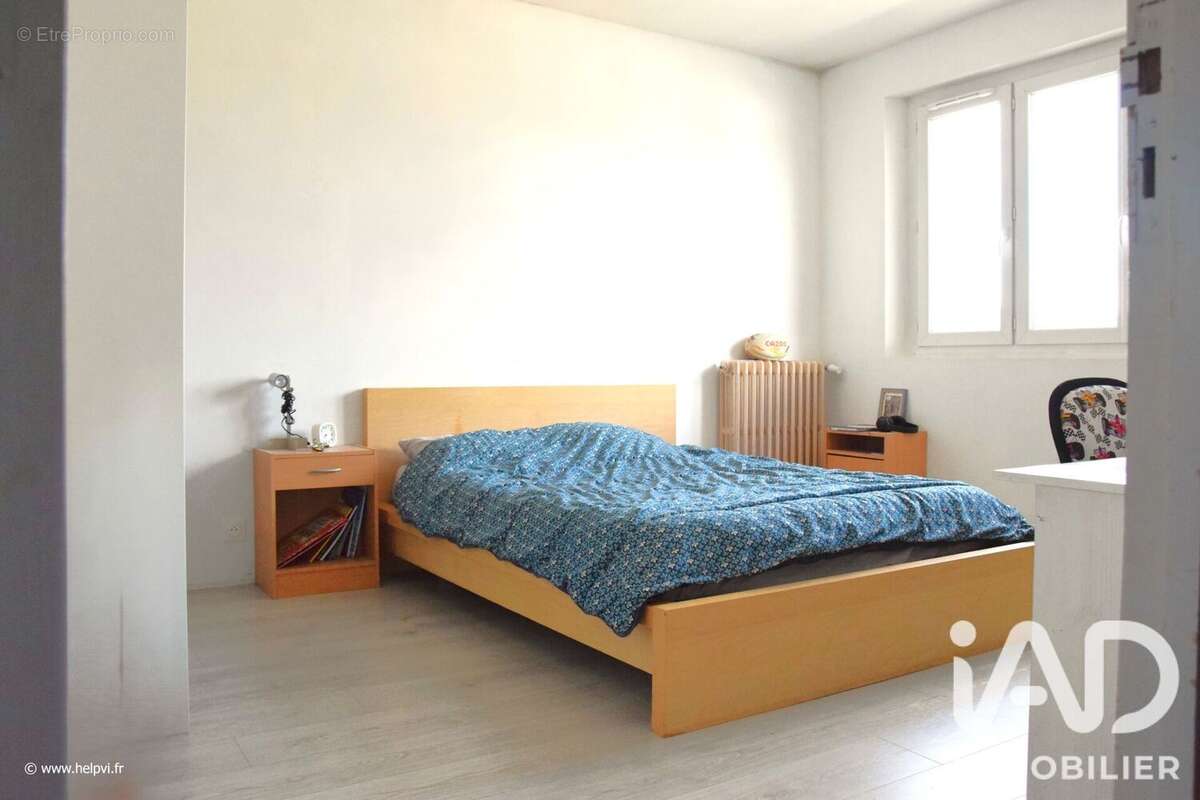 Maison 173 m² à Saint-Jory  - photo 7