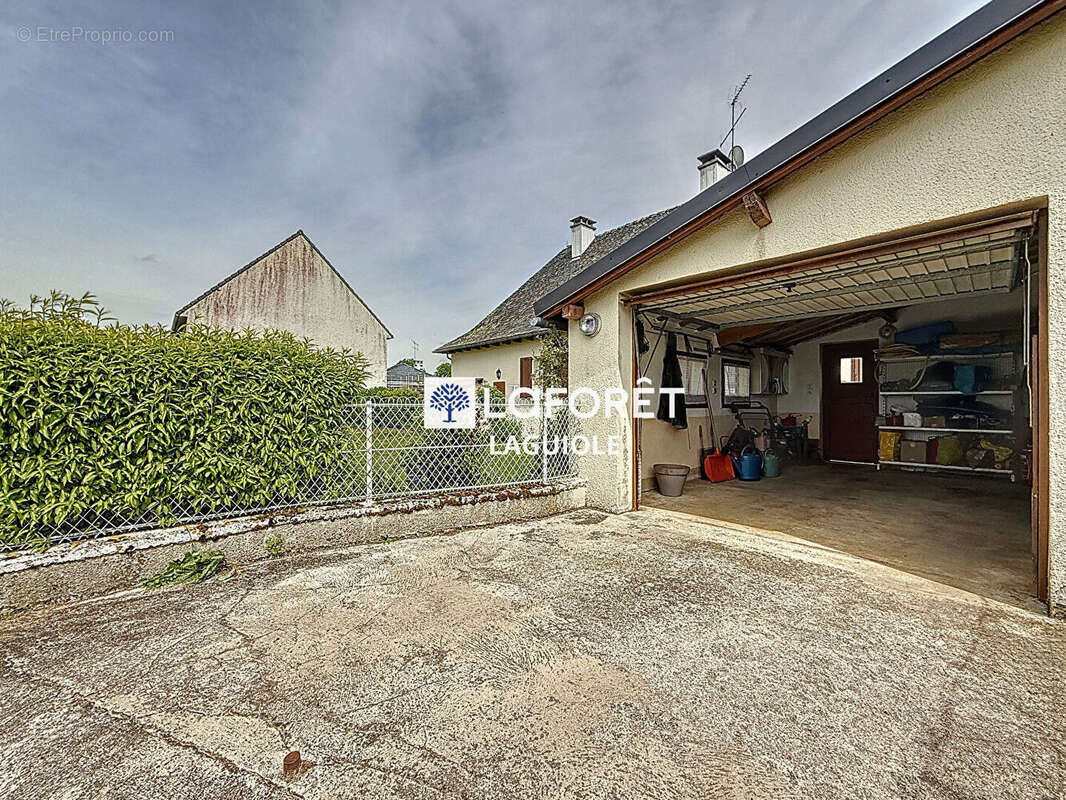 Maison à THERONDELS