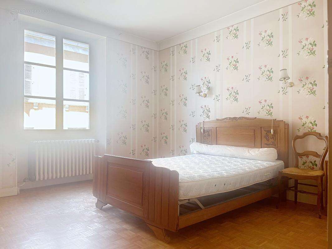 Maison 190 m² à Neuvy-Saint-Sepulchre  - photo 8