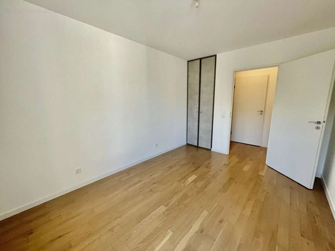 Appartement à LE PERREUX-SUR-MARNE