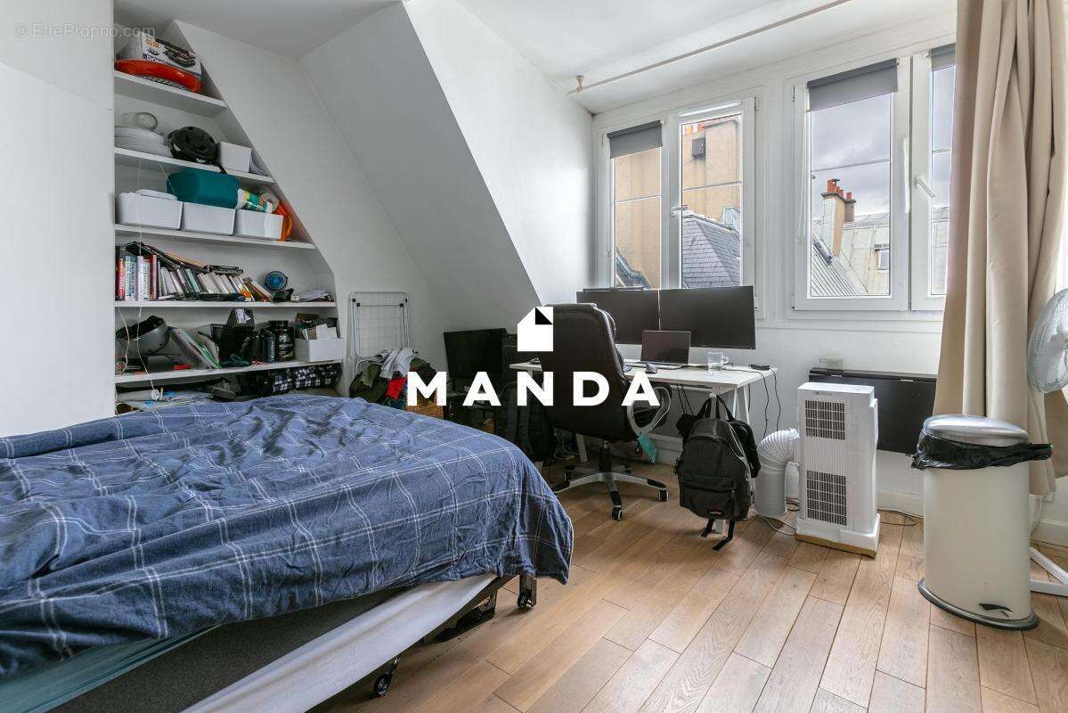 Appartement à PARIS-17E