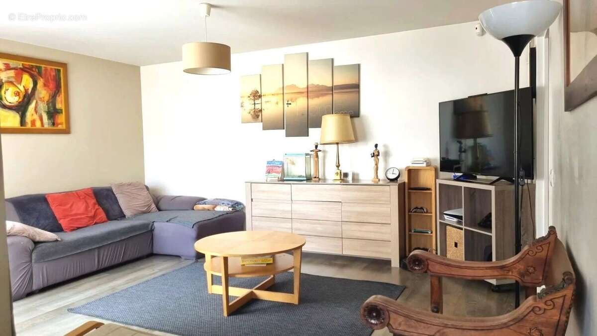 Appartement à BEYNES