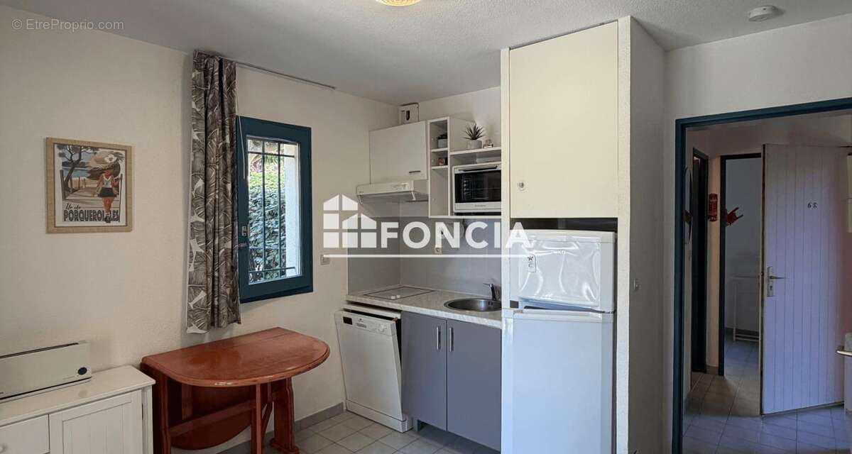 Appartement à LA LONDE-LES-MAURES