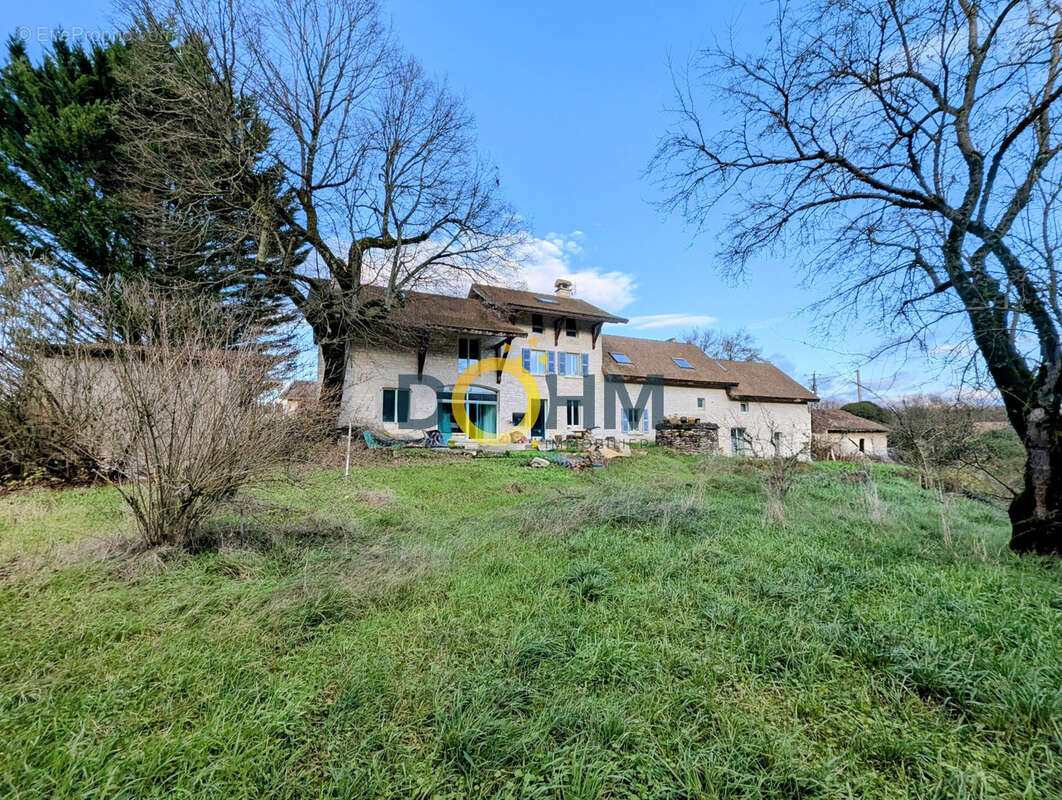Maison à COURTENAY