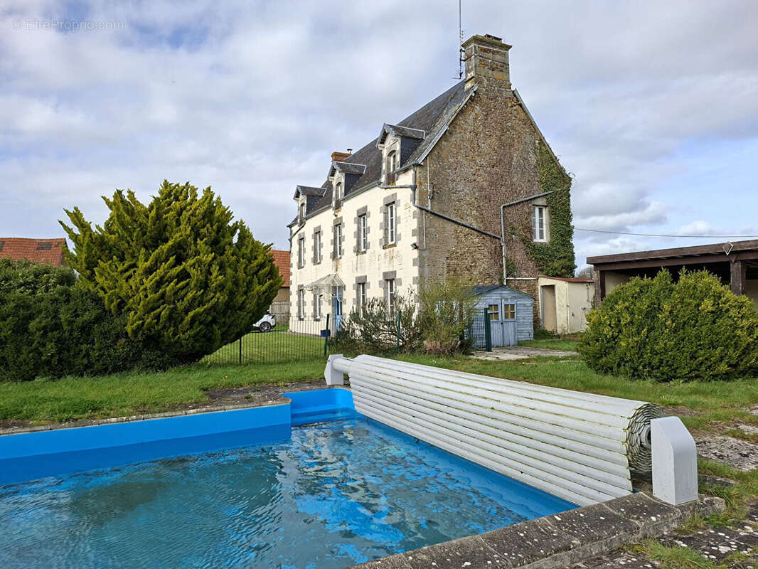 Maison à QUETTREVILLE-SUR-SIENNE