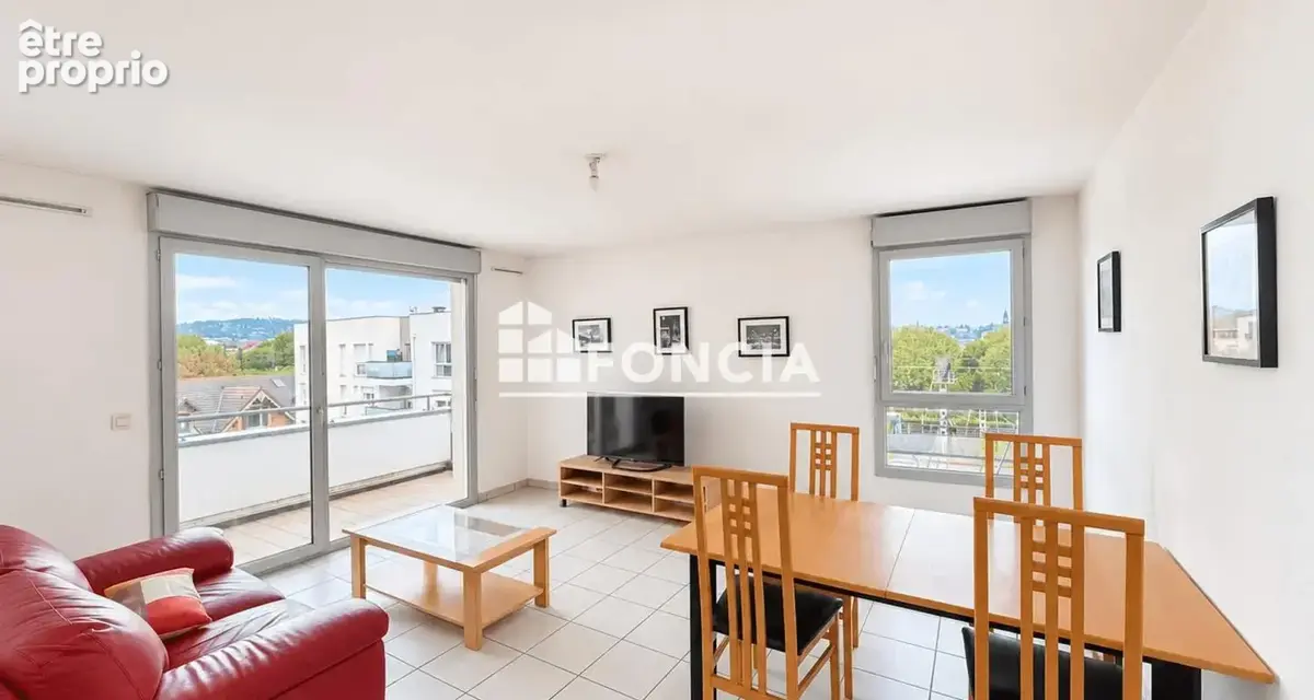 À vendre – appartement t4 de 87,17 m² avec double garage et cave – villefranche-sur-saône - photo 2