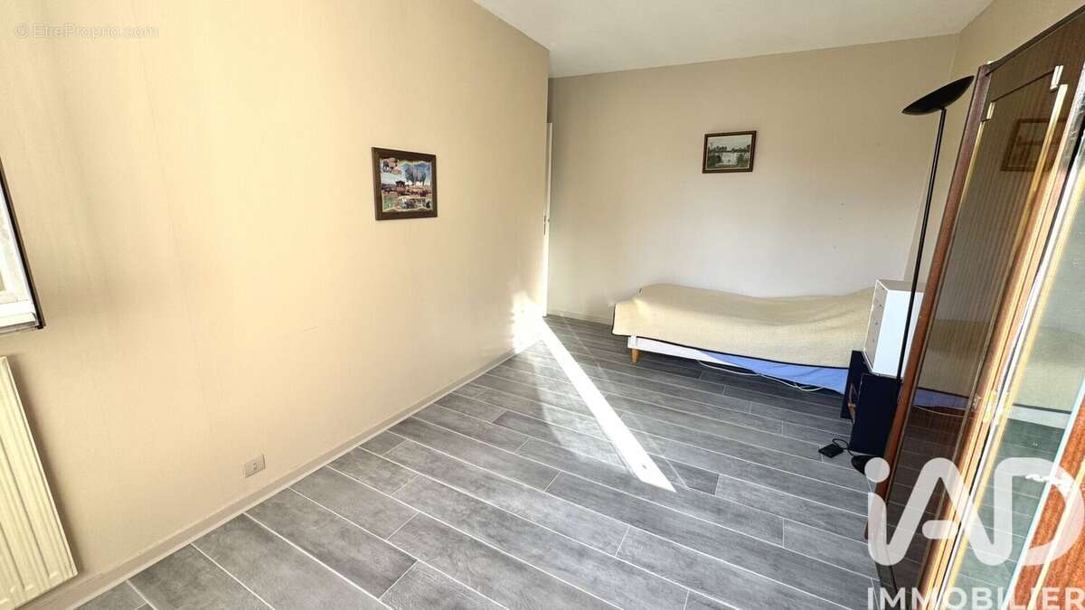 Photo 9 - Appartement à MONTIGNY-LE-BRETONNEUX