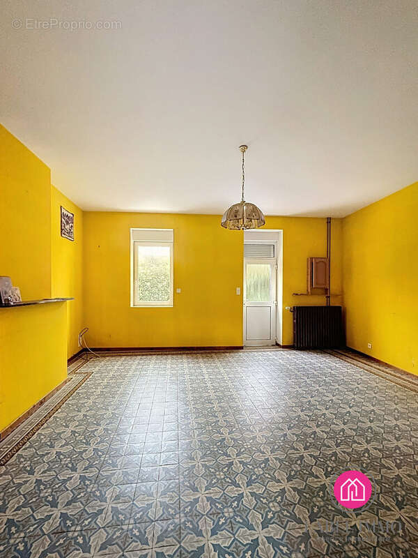 Maison à AVESNES-LE-SEC