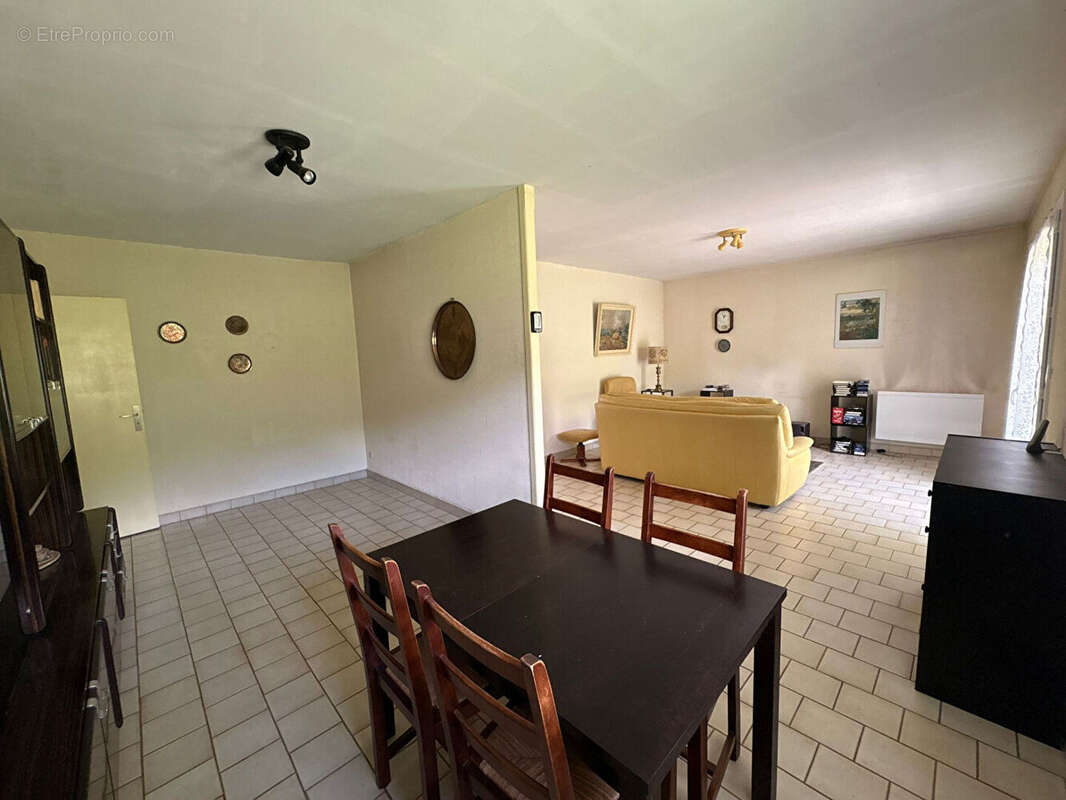 Maison à BELLEGARDE-SUR-VALSERINE