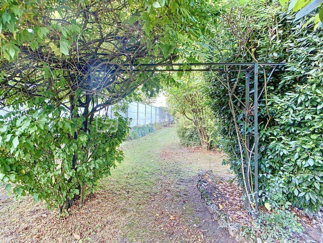 Maison à fort potentiel - photo 7
