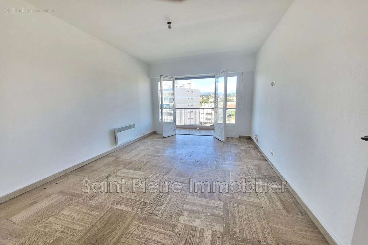 Appartement à CAGNES-SUR-MER