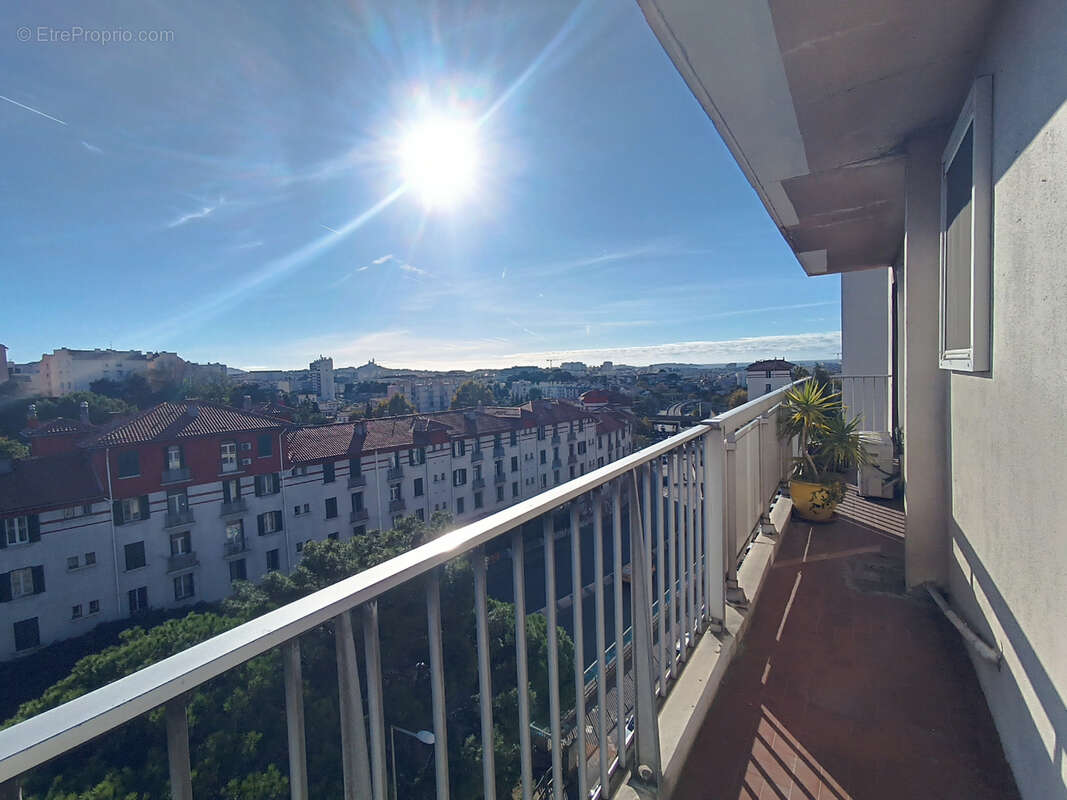 Appartement à MARSEILLE-13E