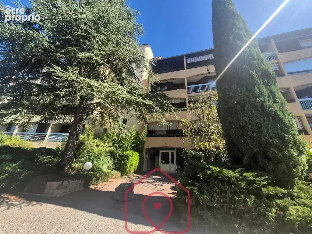 Photo Appartement à Greoux-Les-Bains au prix de 62 000€