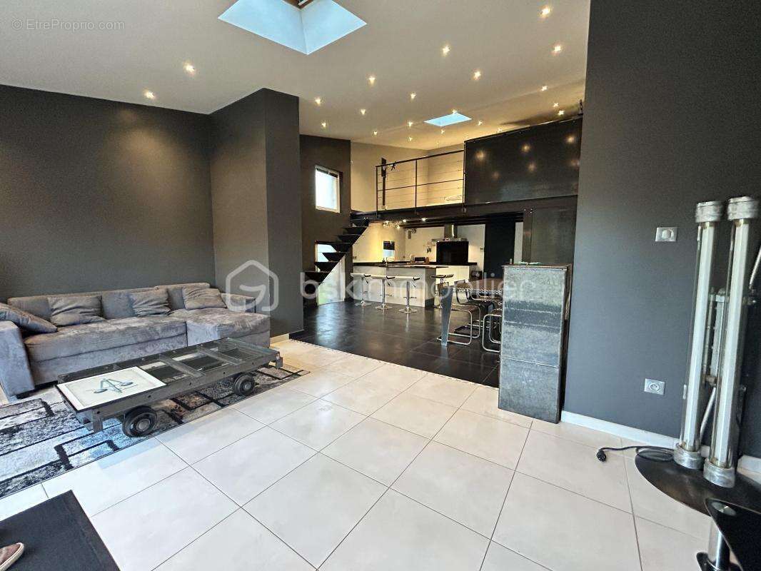 Maison à MOULEYDIER