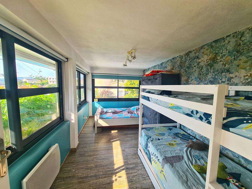 Maison à SIX-FOURS-LES-PLAGES