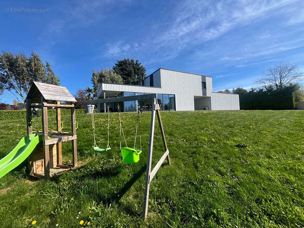 Maison à PLOUGONVEN