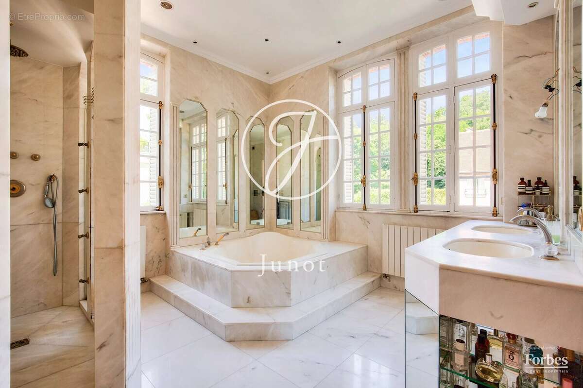 Maison à SEVRES