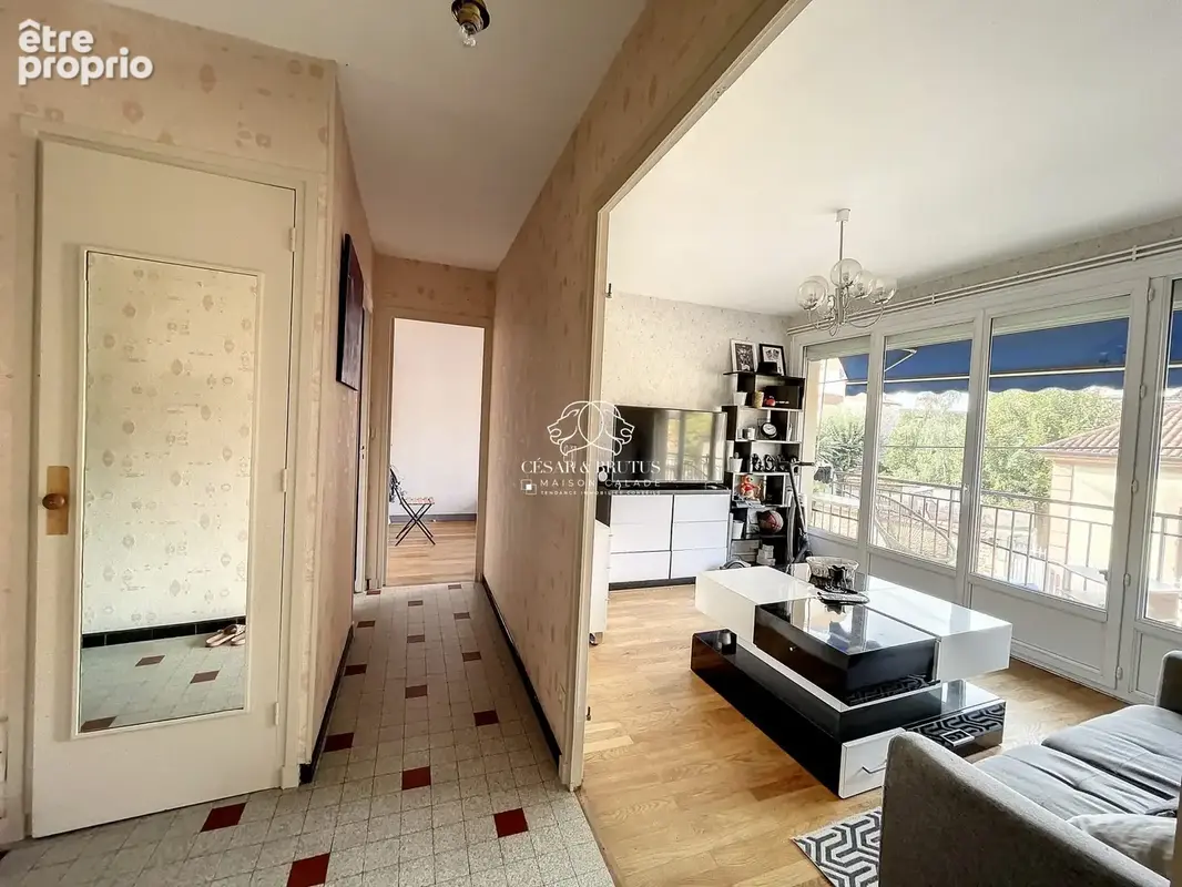 Appartement 2 pièces 42 m² à vendre à Villefranche-Sur-Saone (69400) - photo 2