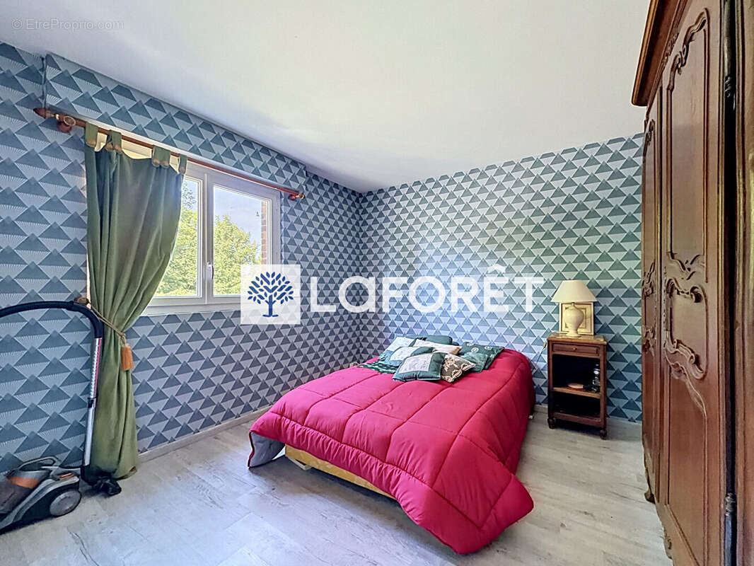 Appartement à LE MESNIL-ESNARD