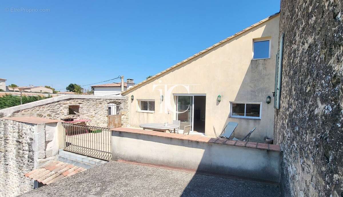 Maison à ROUSSON
