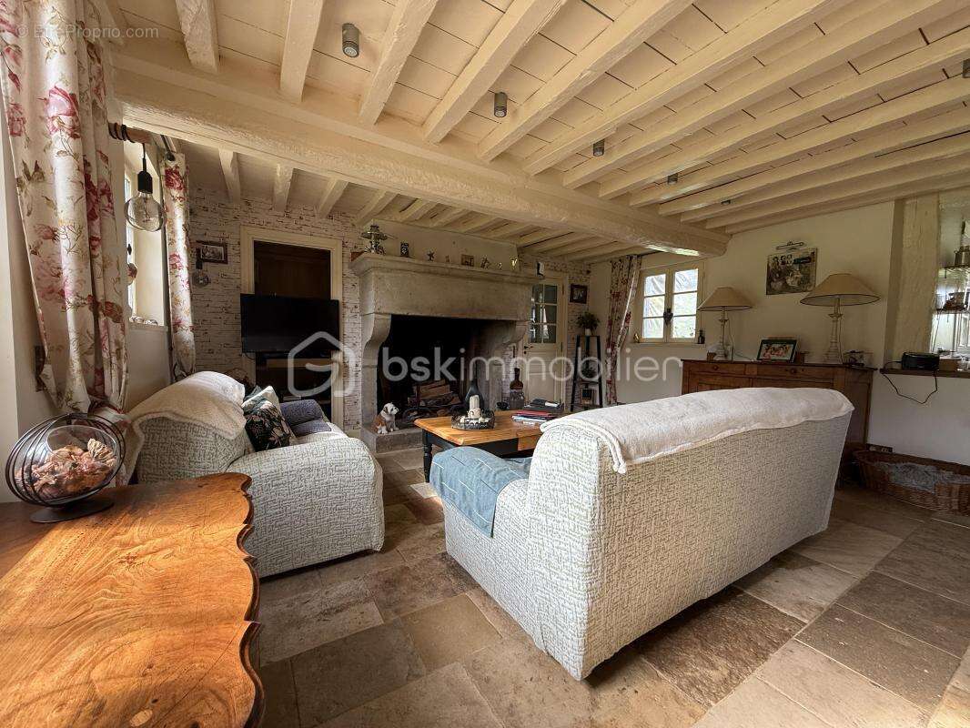 Maison à PONT-L&#039;EVEQUE