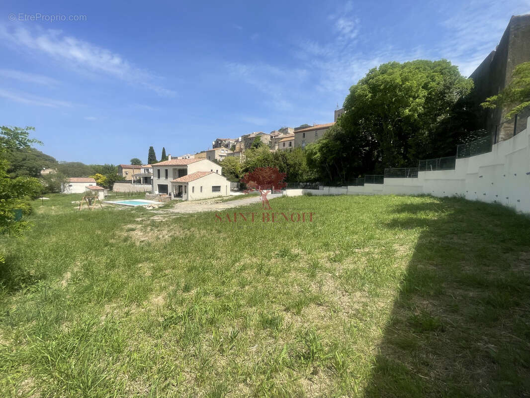 Terrain à LE POUGET