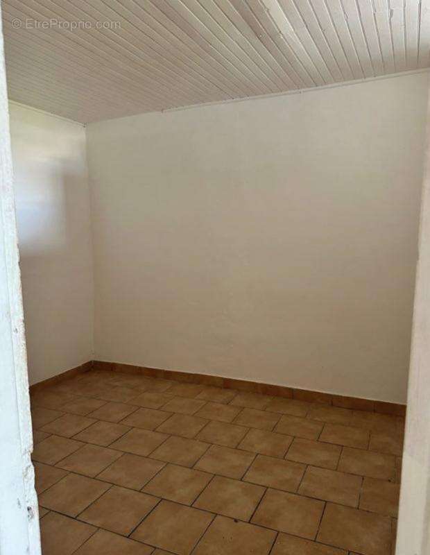 Appartement à MARSEILLE-2E