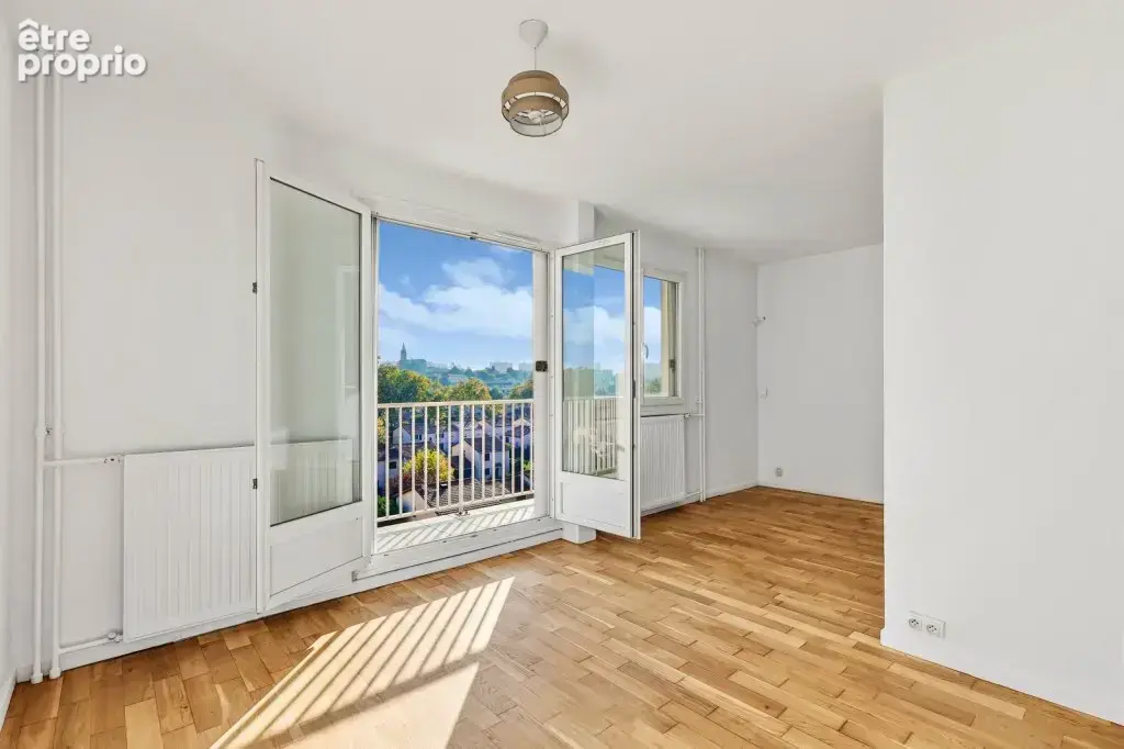 Appartement à RILLIEUX-LA-PAPE