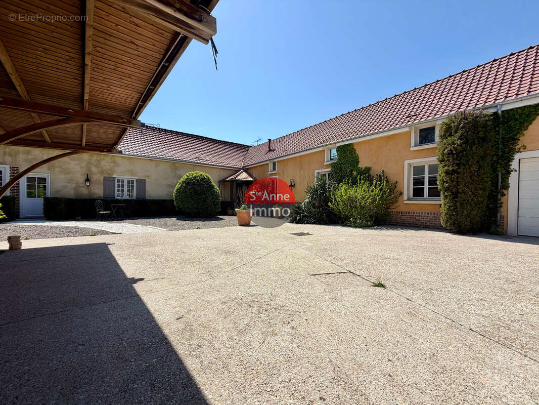 Maison à BEHENCOURT