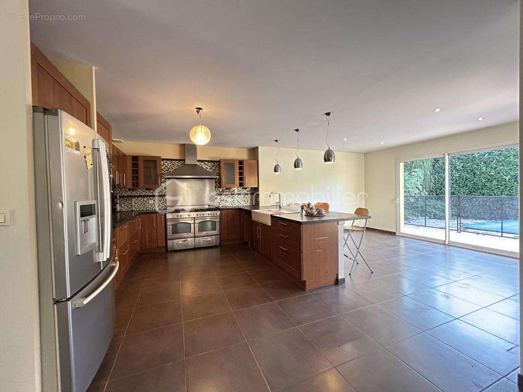 Maison à LA VERPILLIERE